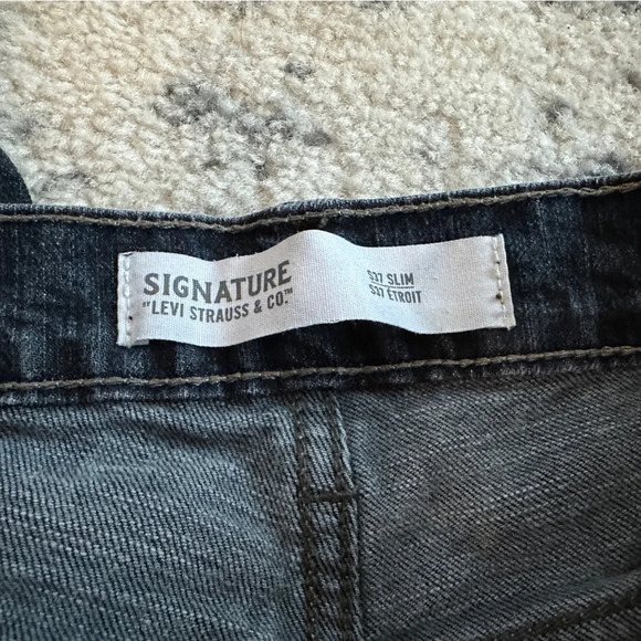 Levi’s s37 slim jeans| size W33  L30 - Picture 5 of 5